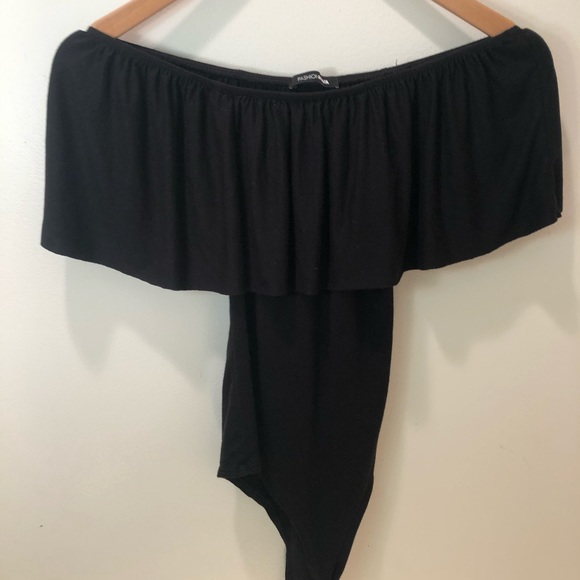 Off Shoulder Top Ruffle body suit - Picture 4 of 5